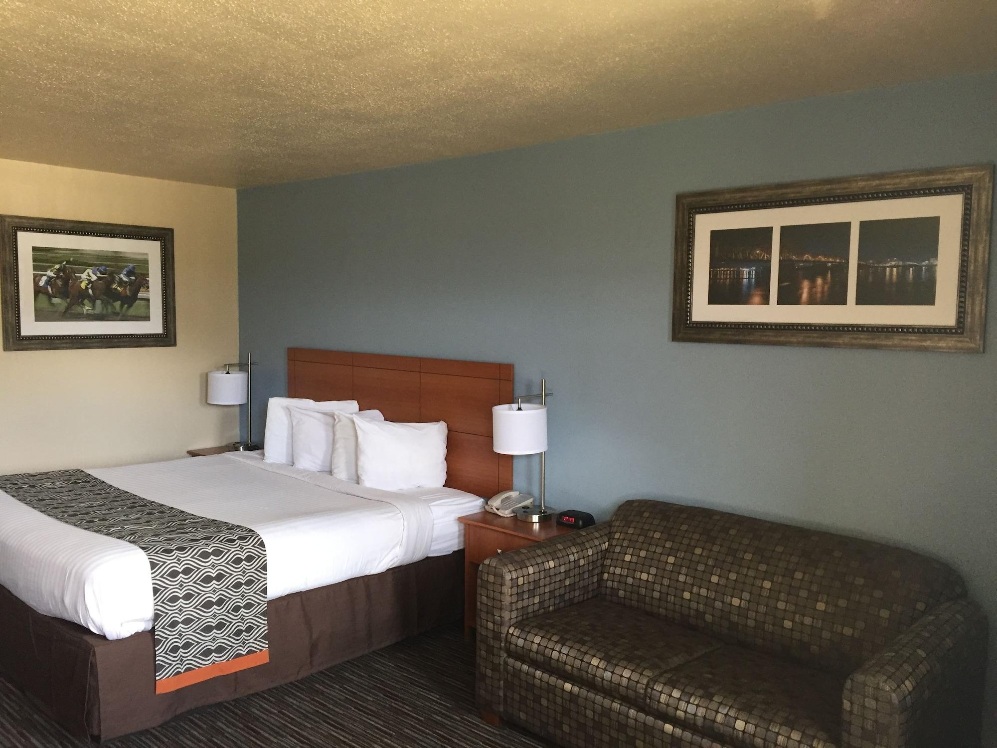 Ramada By Wyndham Louisville North Εξωτερικό φωτογραφία